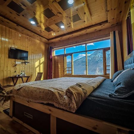 Hotel The Alpinist Cafe And Retreat Kaza Exterior foto