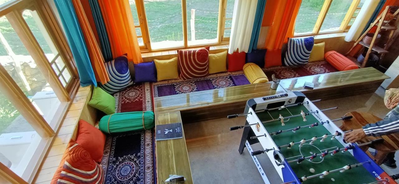 Hotel The Alpinist Cafe And Retreat Kaza Exterior foto