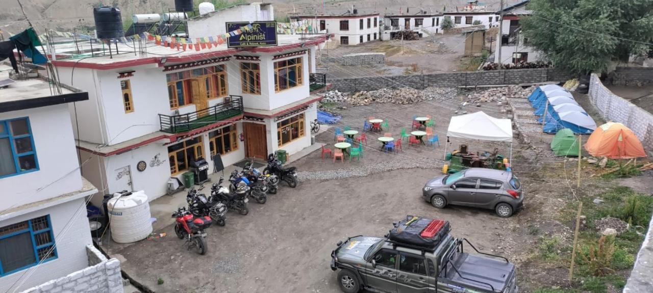 Hotel The Alpinist Cafe And Retreat Kaza Exterior foto